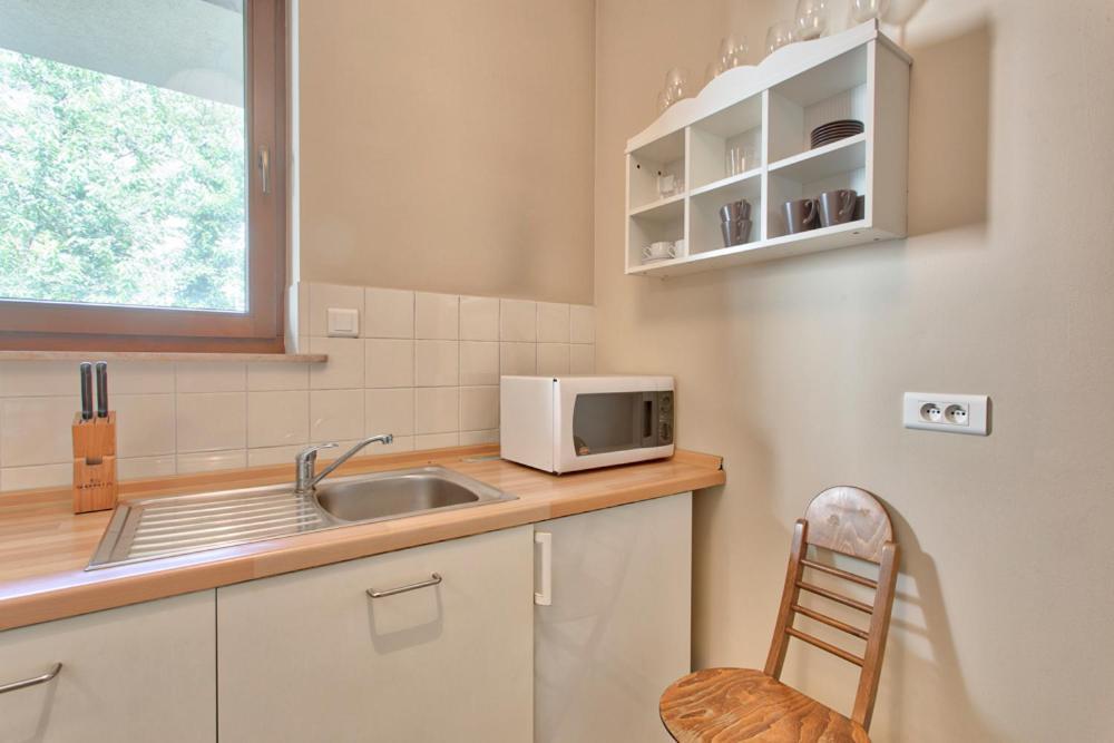 Tyzenhauz Apartments Lobzowska Street Краков Экстерьер фото